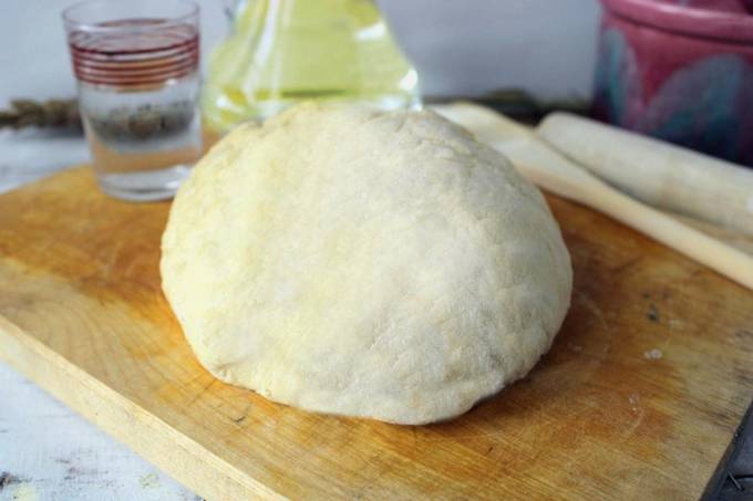 Dough for pasties with vodka and boiling water