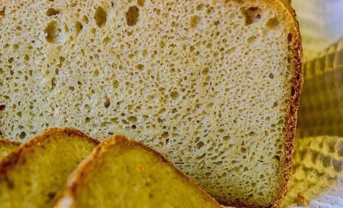 ขนมปังข้าวโพดและข้าวในเครื่องทำขนมปัง