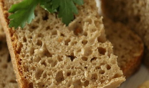 ขนมปังข้าวไรย์ Sourdough ในเครื่องทำขนมปัง